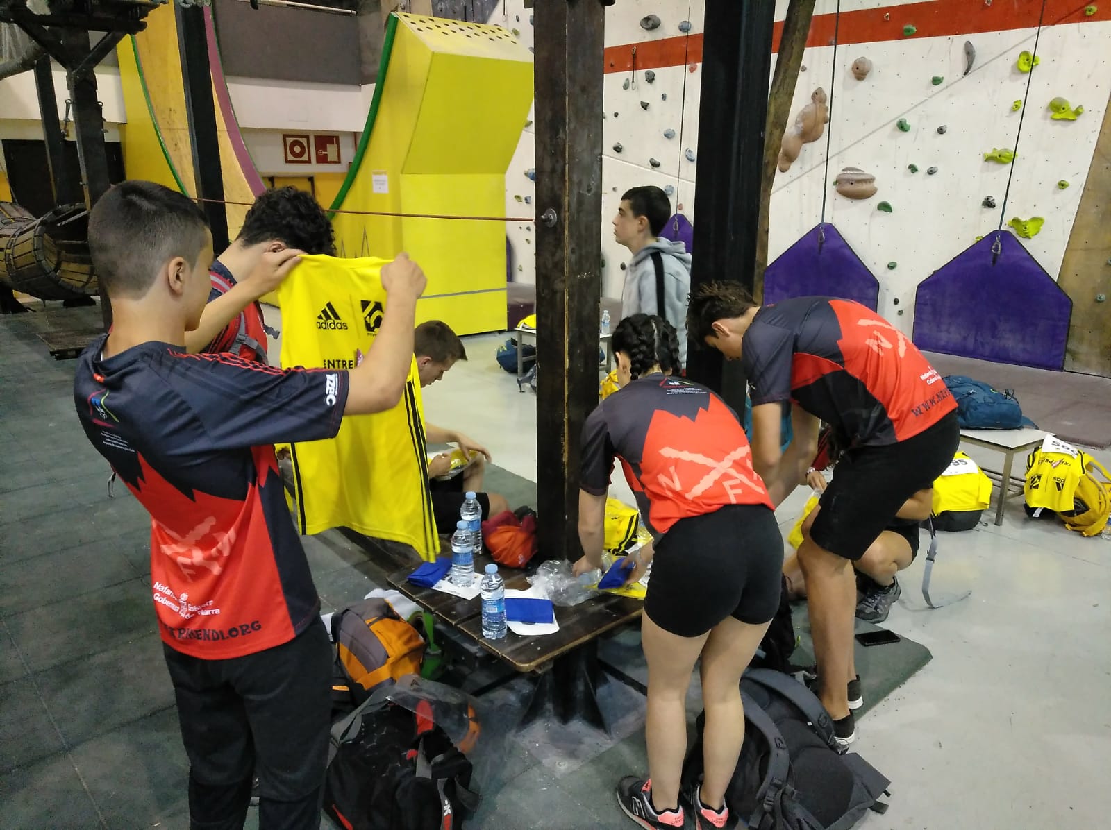LA SELECCIÓN NAVARRA DE ESCALADA PARTICIPA EN LA PRIMERA PRUEBA DE LA COPA DE ESPAÑA DE DIFICULTAD
